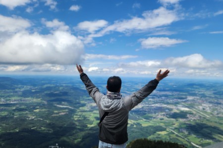 5월의 지천명 신혼여행